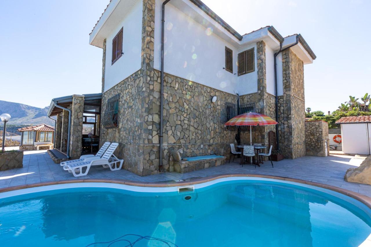 트라페토 Casa Vacanza Barbera - In Riva Al Mare 빌라 외부 사진