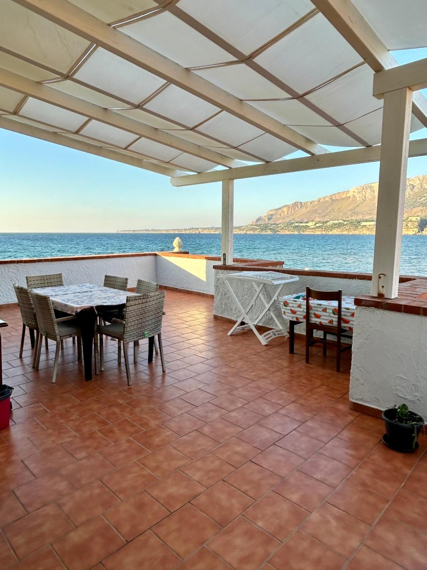 트라페토 Casa Vacanza Barbera - In Riva Al Mare 빌라 외부 사진